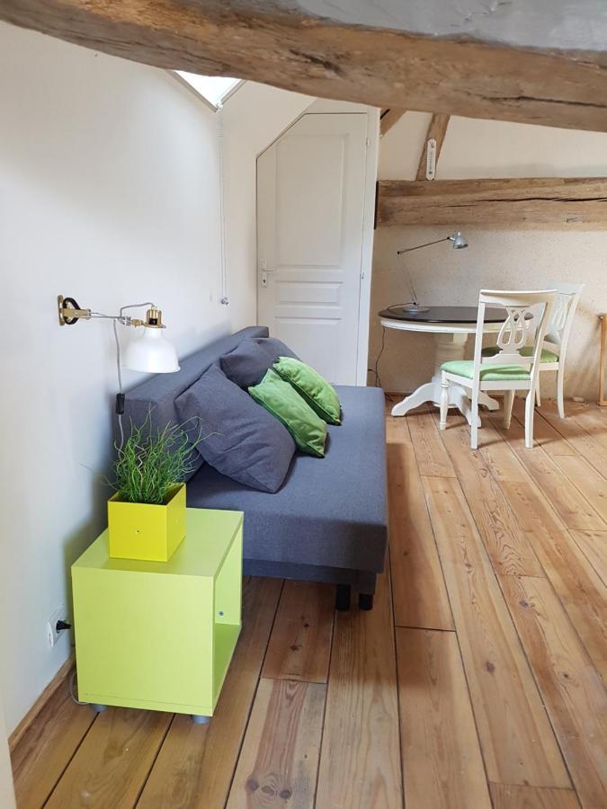 Les 7 Tilleuls - Gite Mesland Exterior foto