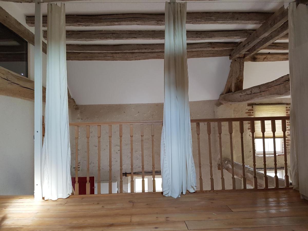 Les 7 Tilleuls - Gite Mesland Exterior foto