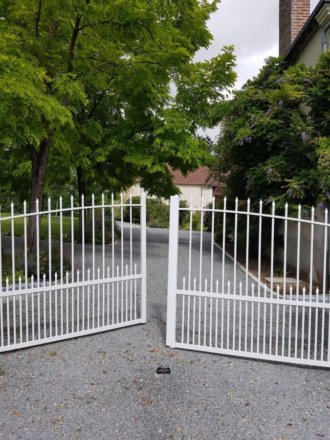 Les 7 Tilleuls - Gite Mesland Exterior foto