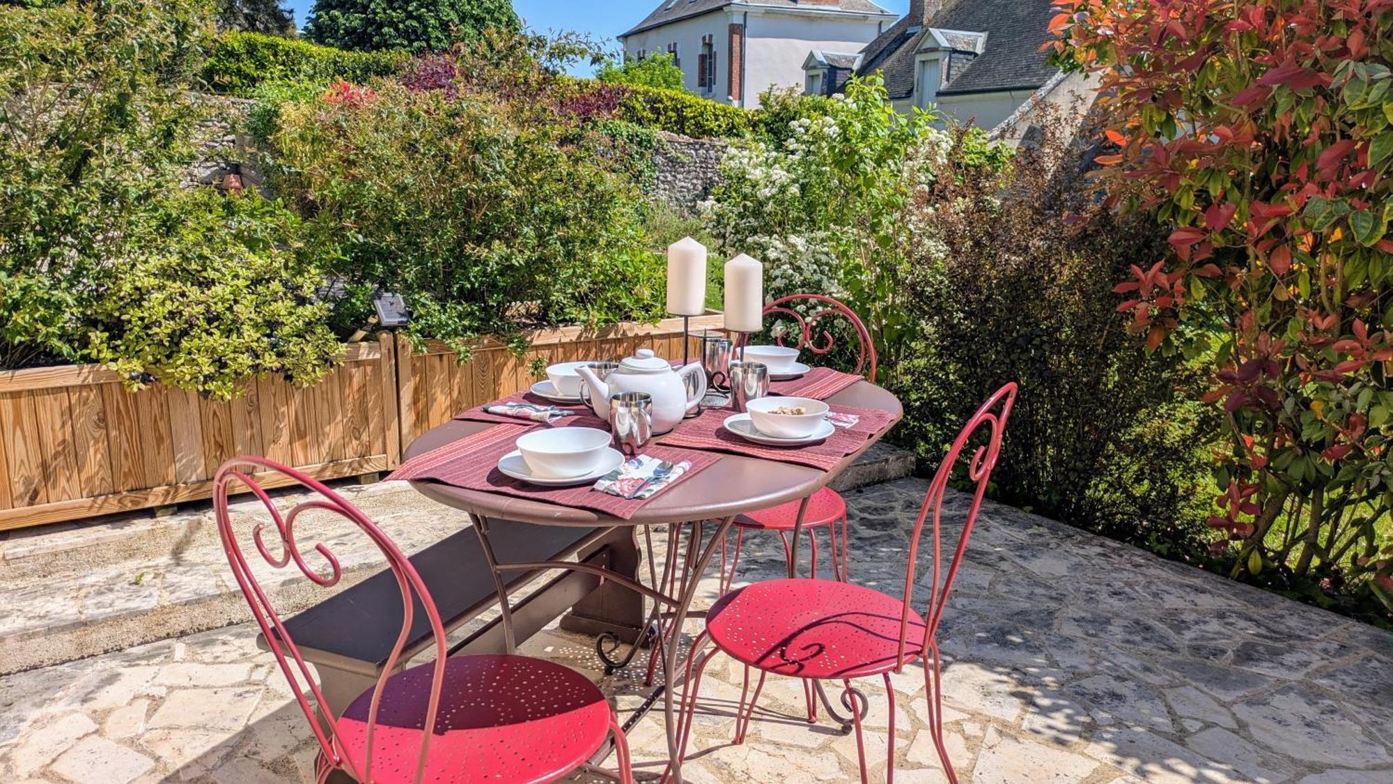 Les 7 Tilleuls - Gite Mesland Exterior foto